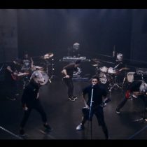 data-srcset